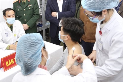 Giới trẻ Việt “rạo rực” tình nguyện thử nghiệm vắc xin covid-19